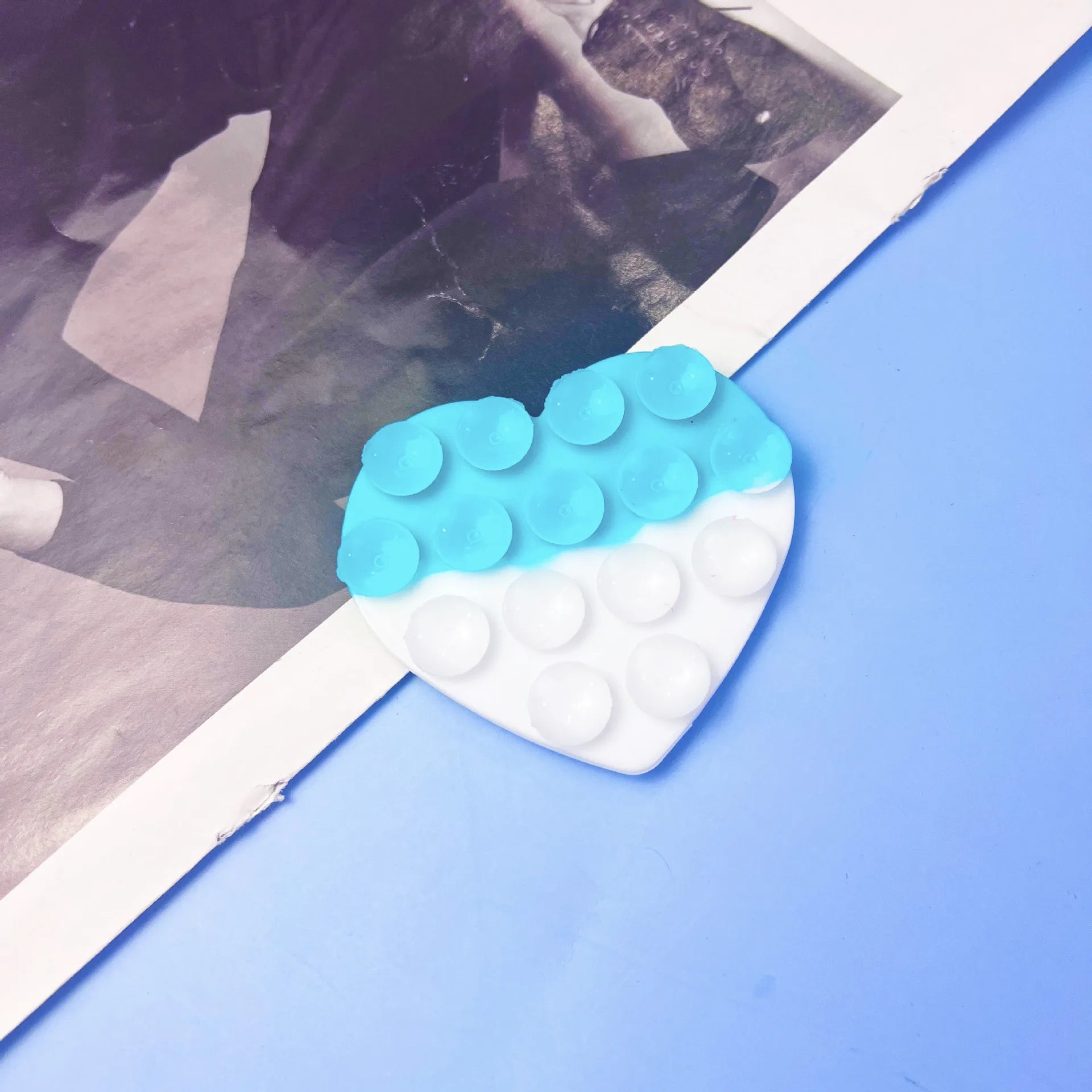 Silicone Mobile Phone Holder Double-sided Suction Cup Self-adhesive Wall-mounted Multi-function Household Strong